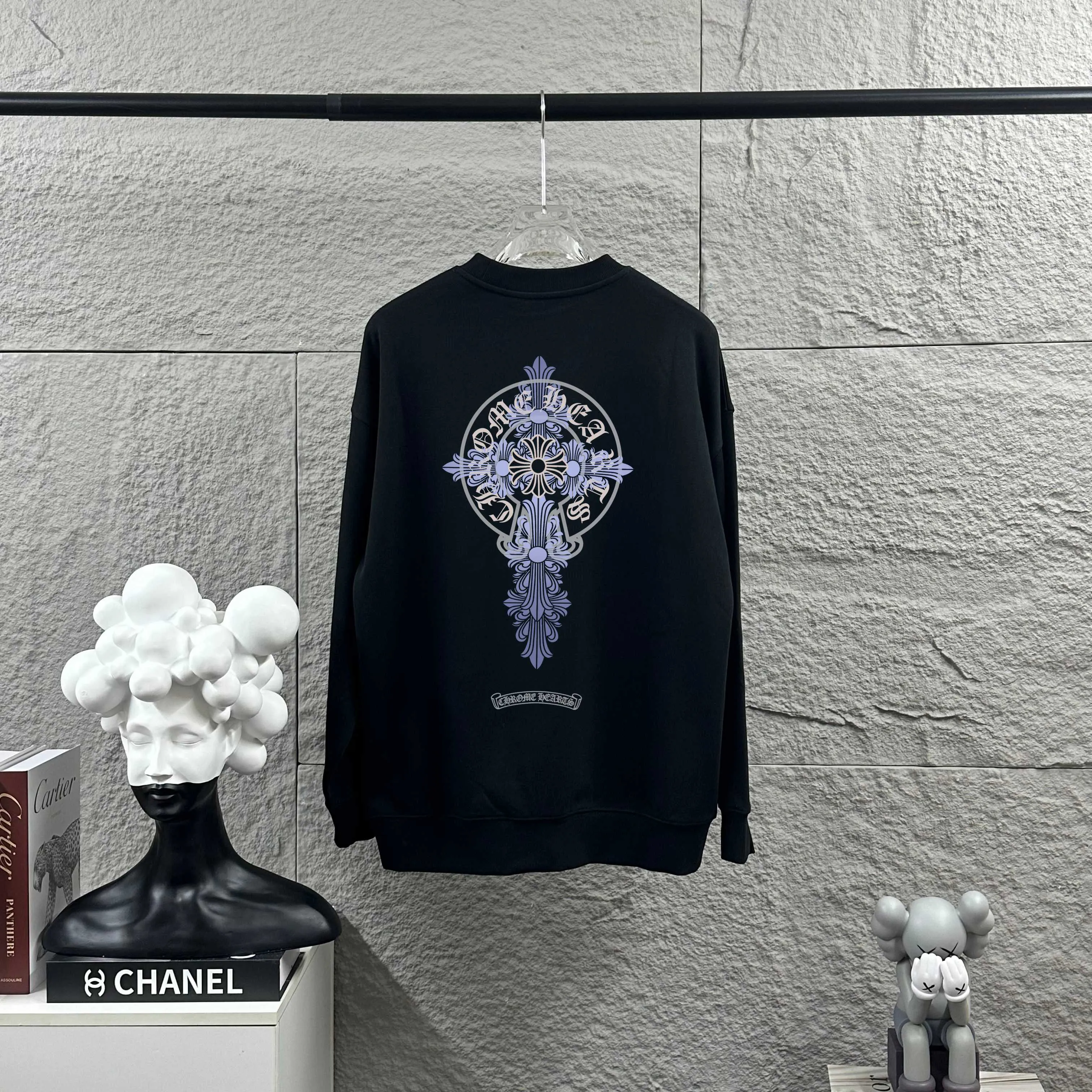 🅿️240 CH*Cro Heart*2025 early autumn and winter new style Classic horseshoe cross Sanskrit printing on the front and back, customized terry fabric Long-sleeved round neck pullover sweatshirt, same style for men and women Color: Black White Size: S (90-130 catties) M (120-150 catties) L (140-165 catties) XL (160-180 catties) XXL (180-210 pounds)